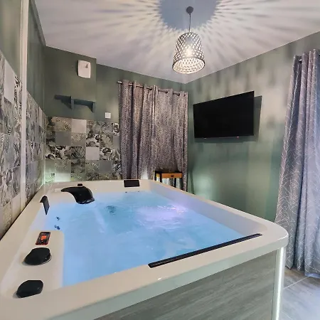 Jacuzzi Privatif - Amazonie - 1 Ou 2 Appartement